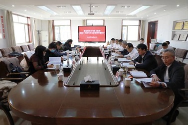 蒙鹽集團公司開展學(xué)習(xí)貫徹黨的十九屆六中全會精神專題研討