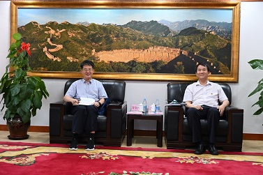 國(guó)資委行業(yè)協(xié)會(huì)商會(huì)黨建工作局副局長(zhǎng)方長(zhǎng)安一行到黨建聯(lián)系點(diǎn)中國(guó)鹽業(yè)協(xié)會(huì)調(diào)研指導(dǎo)工作